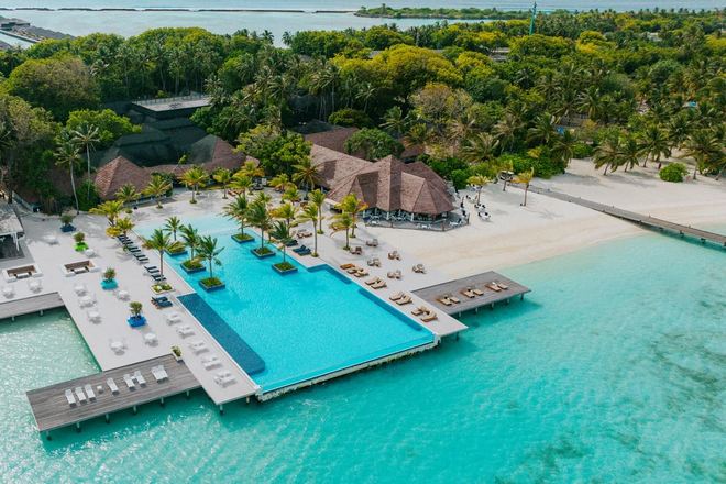 Villa Nautica - Lifestyle - Main Pool Aerial