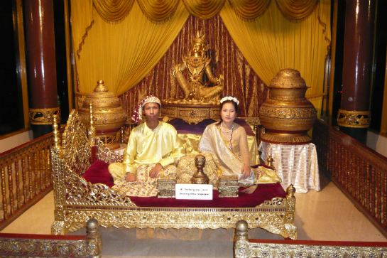 卡拉維海上皇宮