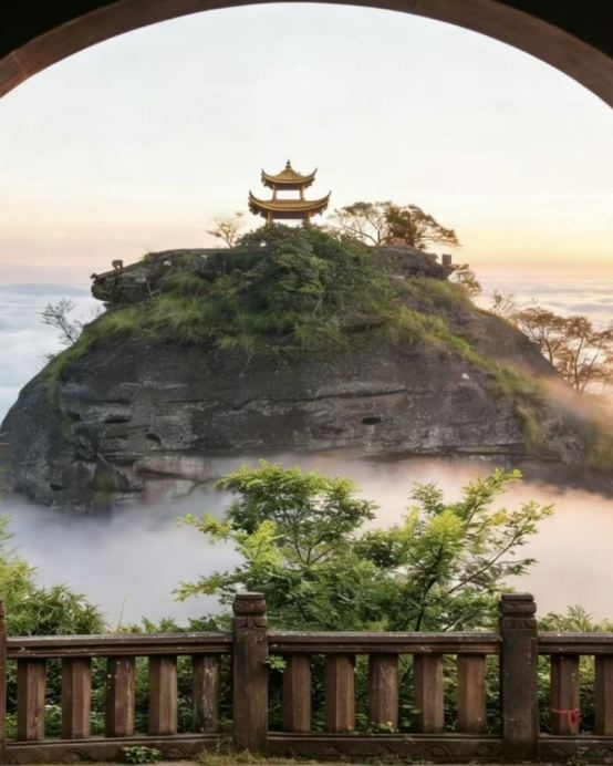 屯溪、齊雲山、宏村、合肥5天純玩高鐵團  中國四大道教名山之一~齊雲山(包纜車往返)、夜遊齊雲小鎮(觀看打鐵花、火壺表演)、黎陽IN巷、徽州古城、綠野仙蹤西溪南、《世界文化遺產》宏村、三河古鎮、罍街