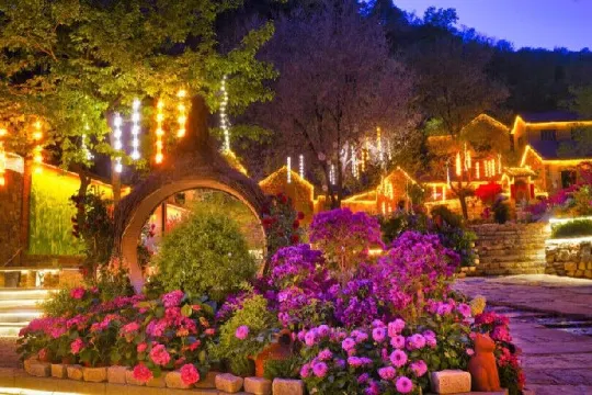 紅葉柿岩旅遊區