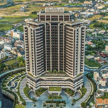 宜蘭+台北 村却國際溫泉酒店(房內設有雙湯池) 4天之旅 宜蘭1晚+2晚汐止福泰大飯店、蘭陽動物園、南門市場 *再減$160 憑指定中銀咭推廣碼 《BOC160A2》12月31日增跨年花火秀