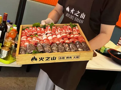 海鮮自助火鍋+韓式自助烤肉