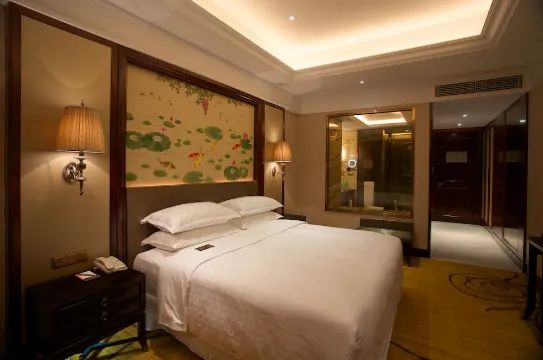 汕頭龍光喜來登酒店