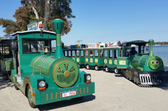 曼哲拉觀光小火車