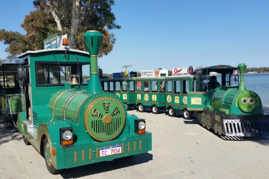 曼哲拉觀光小火車
