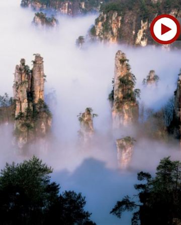 張家界、鳳凰古城、長沙5天純玩直航團  張家界 (天門山國家森林公園、天門洞、天子山、袁家界、百龍電梯、外觀七十二奇樓)、鳳凰古城、苗服體驗、溫泉酒店、橘子洲景區、簡牘博物館【保證廣東話導遊】