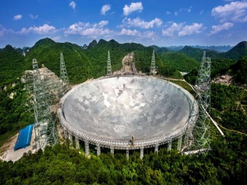 親子探索貴州(安順、貴陽)5天純玩高鐵團 關嶺化石群國家地質公園、中國天眼景區、壩陵河大橋、黃果樹大瀑布、大型實景仙俠劇《再回西遊》、龍宮景區、黃平泥哨非遺DIY 親子探索貴州(安順、貴陽)5天純玩高鐵團 關嶺化石群國家地質公園、中國天眼景區、壩陵河大橋、黃果樹大瀑布、大型實景仙俠劇《再回西遊》、龍宮景區、黃平泥哨非遺DIY