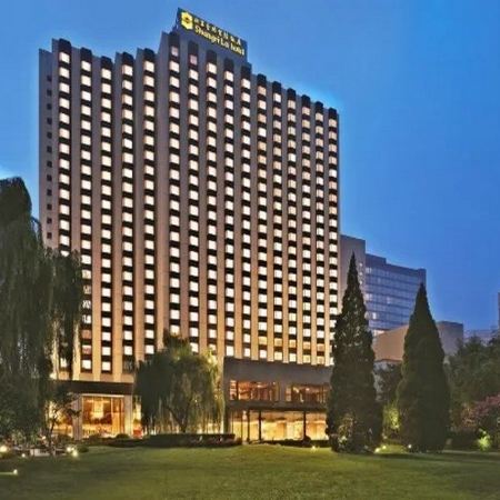 北京奢華酒店、四大世界遺產5天豪華團 【全程入住《獨家》Shangri-La香格里拉飯店】四大世界遺產~故宮、居庸關長城、頤和園、天壇公園、三輪車胡同遊、四合院DIY包餃子、入內參觀冰絲帶