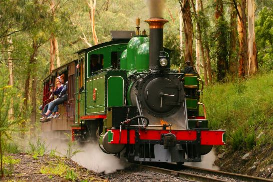 乘古董蒸氣火車