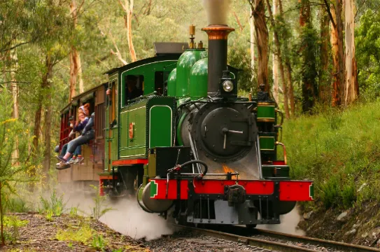 乘古董蒸氣火車