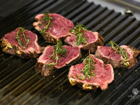 Ambassador Cruise 餐廳精緻自助餐