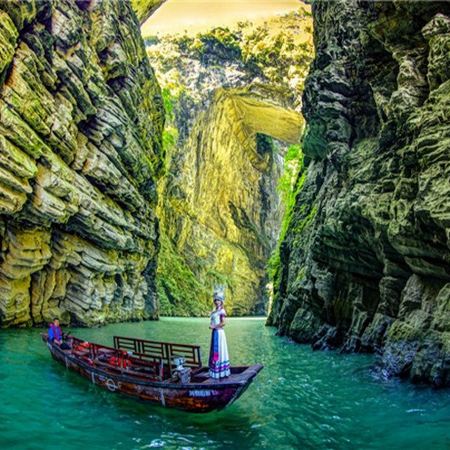 【5鑽】重慶、湖北跨省遊(武隆、黔江、恩施)6天高鐵團   《世界自然遺產》武隆天生三橋(武隆玻璃觀景台)、仙女山國家森林公園、船遊蒲花暗河、濯水古鎮、恩施大峽谷、女兒城、騰龍洞~觀看震撼激光表演