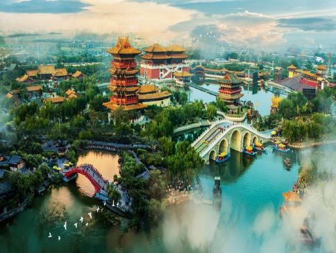 【5鑽】【國泰航空】【深度遊】河南+西安 跨省8天之旅 秦始皇兵馬俑、大唐不夜城、中國五嶽之一～華山、少林寺、龍門石窟、只有河南‧戲劇幻城、清明上河園、康百萬莊園、陝州地坑院、開封府、西安城牆