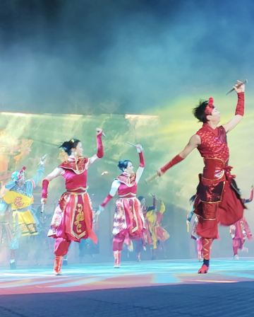 《魅力普寧》震撼演藝~潮汕民俗實景「英歌情」大型 show 連續2晚保證入住國際品牌普寧希爾頓惠庭酒店【位上潮式護國羹+古鎮名菜宴】【臻味八鮮過海宴】【潮汕傳統打冷宴】普寧美食純玩3天團