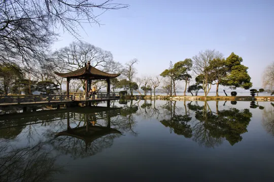 西湖長橋公園