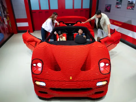 Legoland主題樂園【Ferrari Build & Race】