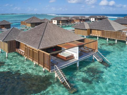 吉隆坡 + 馬爾代夫 7天度假之旅 《連續入住3晚》馬爾代夫Villa Nautica Paradise Island Resort ~ Water Villa (水中高腳屋) 天堂島度假村