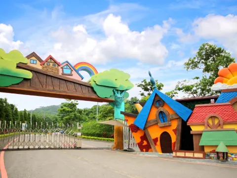 貓貍影城桐花樂園