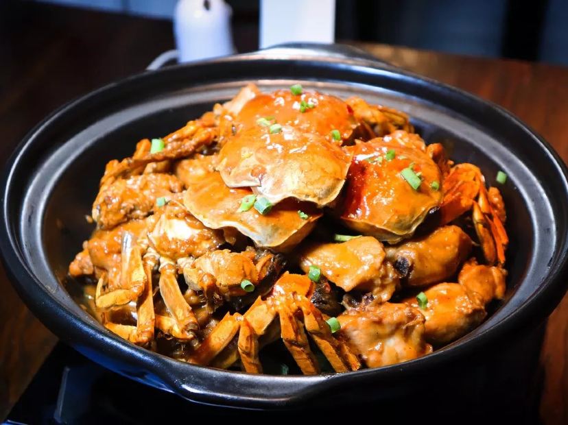 招牌走地雞炆蟹+鹽焗乳鴿宴