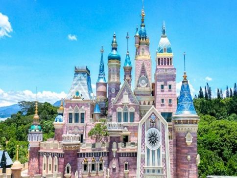 新登場 高雄+台南+阿里山+嘉義4天花季溫泉+全新台版迪士尼城堡之旅 《永安獨家》保證入住1晚高雄花季溫泉度假飯店 
