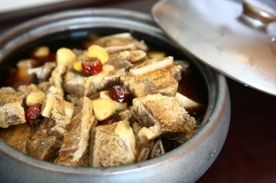 養生牛肋骨料理