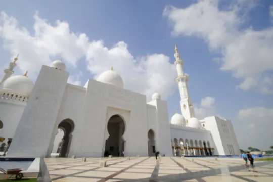 阿布達比清真寺