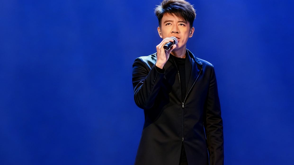 "左倫右李"模仿秀