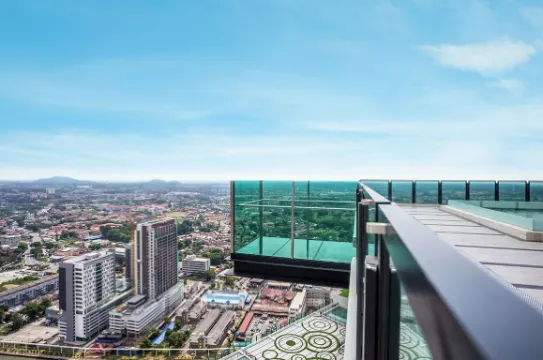 Sky Tower玻璃走廊及懸空伸展台