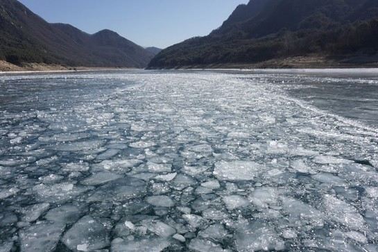 忠州湖遊船破冰體驗