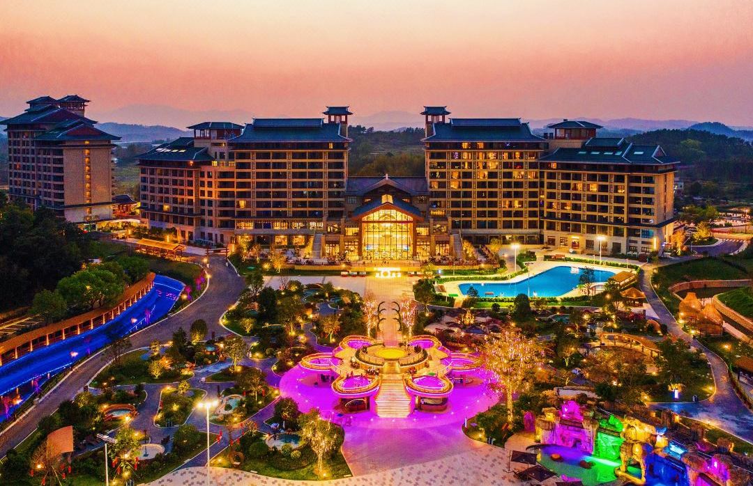 翔順金水台溫泉小鎮