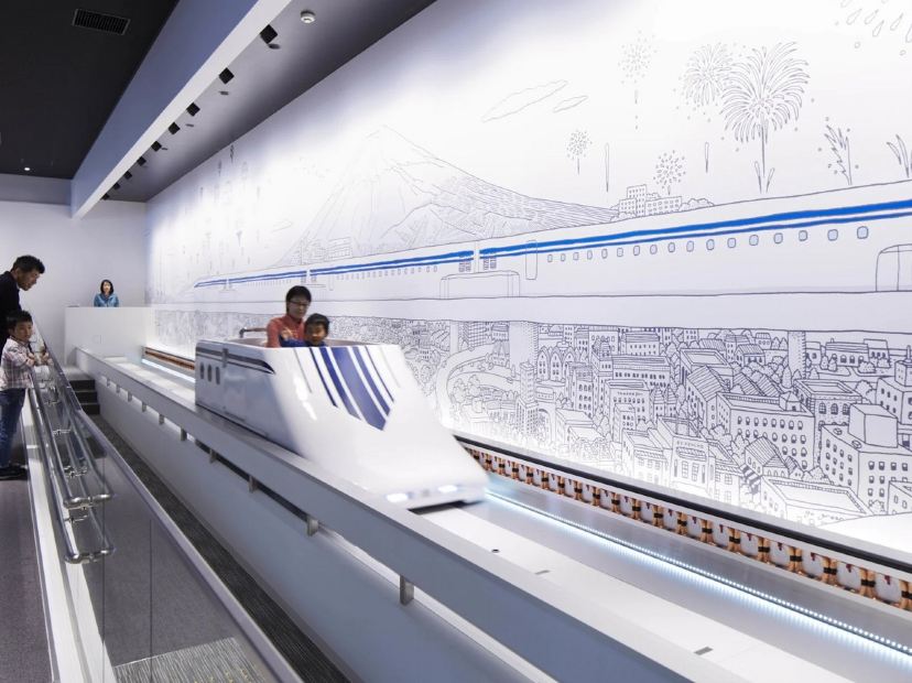 山梨縣磁浮列車見學中心