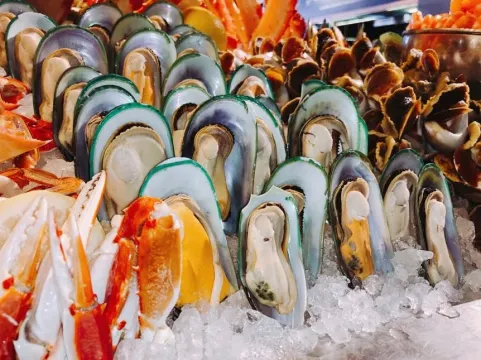 酒店海鮮自助晚餐