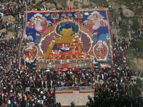 《西藏一年一度盛大節慶 雪頓節》8天升級純玩之旅
直飛拉薩(需經停成都) 布達拉宮、大昭寺、羅布林卡、羊卓雍措、日喀則、扎什倫布寺、卡若拉冰川、定日(珠穆朗瑪峰大本營(5200米)~觀賞珠峰) 