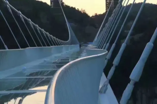 大峽谷~雲天渡玻璃橋