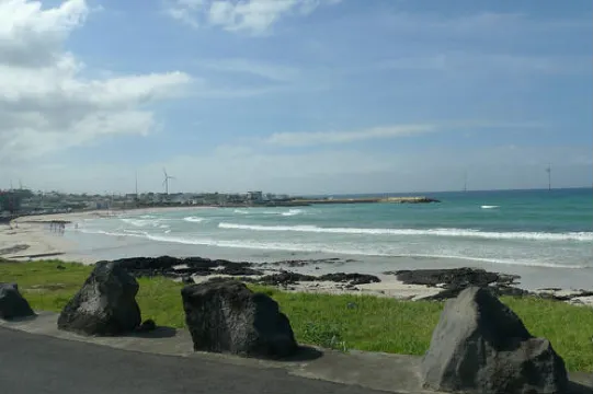 月汀里海水浴場