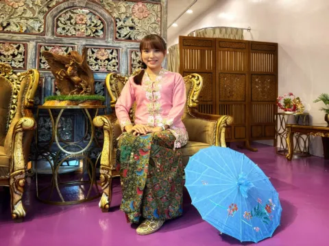 【特色體驗】穿上小娘惹服裝拍攝家庭合照，漫遊馬六甲古城