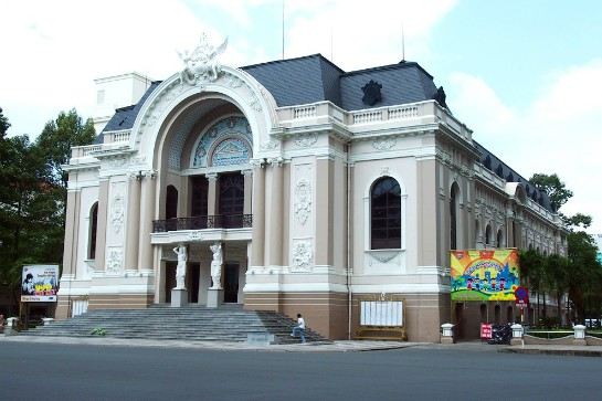 胡市明市立歌劇院