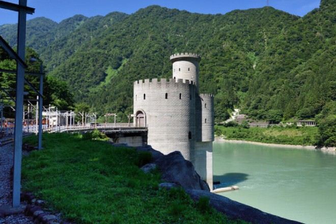 黑部峽谷_新柳河原發電廠