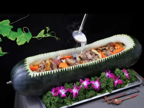 馳名廣州首創海皇冬瓜船