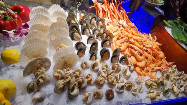 酒店海鮮自助晚餐