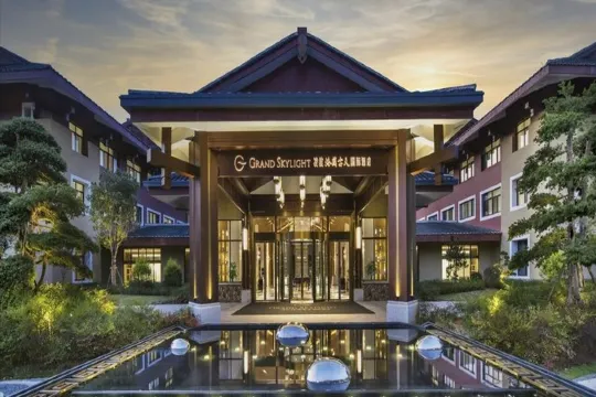 凌波格蘭雲天國際酒店