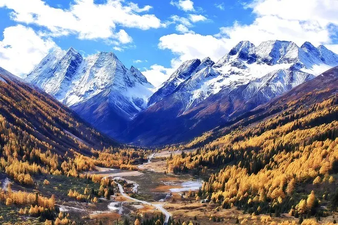四姑娘山