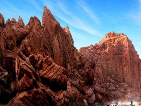 【5鑽】探索南疆─庫爾勒、庫車、阿克蘇、喀什8天深度自然風光之旅 卡拉庫里湖、天山神秘大峽谷、喀什古城、香妃墓、紅海胡楊林公園、中國最大的清真寺～艾提尕爾清真寺、庫車～克孜爾千佛洞 