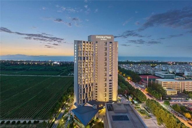 煙台金海岸希爾頓逸林酒店