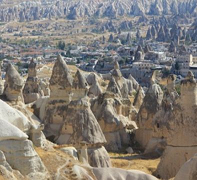 【5星級酒店、稅項全包】土耳其9天精彩之旅/沿現今全球最長懸索吊橋由加利波利市前往加歷奇，節省時間、可欣賞沿途海峽風光/參觀奇石區內的地下城市及石中教堂/於洞穴夜總會欣賞【肚皮舞】表演