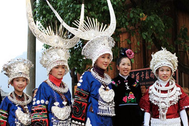 貴州苗族姊妹節：4月18日》苗族姊妹節、肇興侗寨、 岜沙苗寨(民族歌舞+