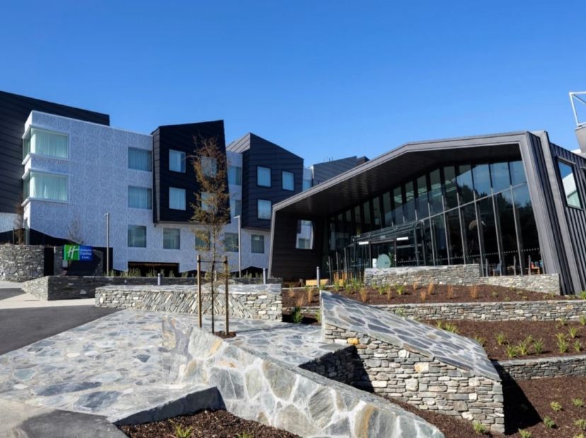 Holiday Inn Express & Suites QUEENSTOWN by IHG