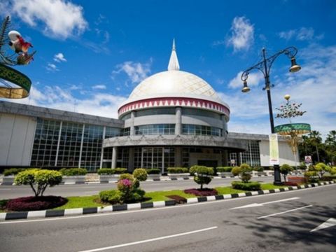 蘇丹登基銀禧紀念館