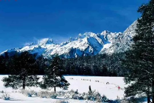 玉龍雪山