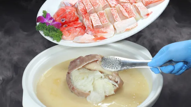 白玉藏珍豬肚包魚翅+過橋東升斑(位上)